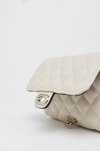 Bolso Bandolera Color Beige Acolchonada