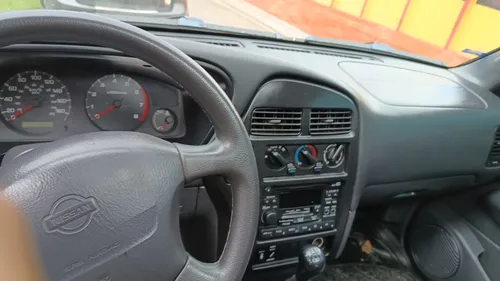 Nissan Pathfinder 3.3 R50 Std