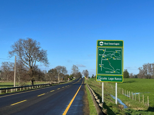 Oportunidad 1,4 Hás. Con 3 Casas, Ruta A 15 Min. Lago Ranco