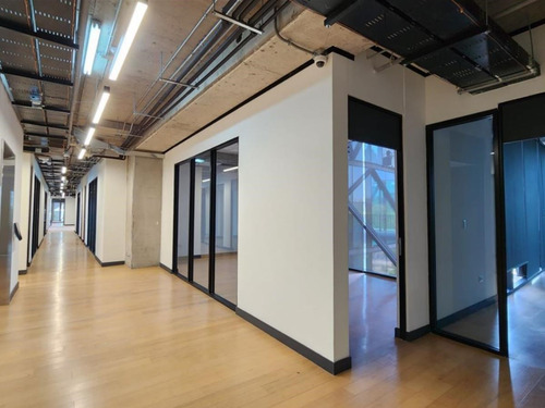 Amplia Y Moderna Of De 85 Mt2 En Arriendo En Providencia