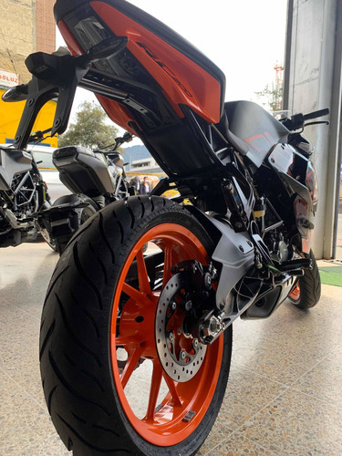 Ktm Rc 200 Black