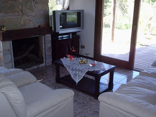 Imagen 3 de 30 de Casa 3 Dormitorios. Completa. Ideal Para Sus Vacaciones. Consulte.- Ref: 6052