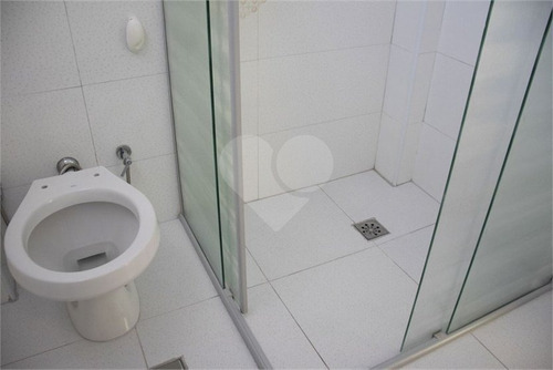 2 Dormitórios, 1 Cozinha Ampla, 1 Vaga, Em Ótima Localização No Melhor De Santos - 271-im559662