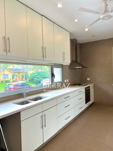 Casa Venta 5 Ambientes En Las Glorietas Nordelta Lote De 656 M2