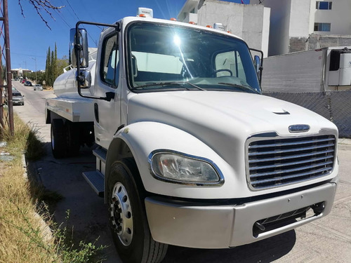Camion Pipa De Agua De 10,000 Litros 2011 Rabon Thorton