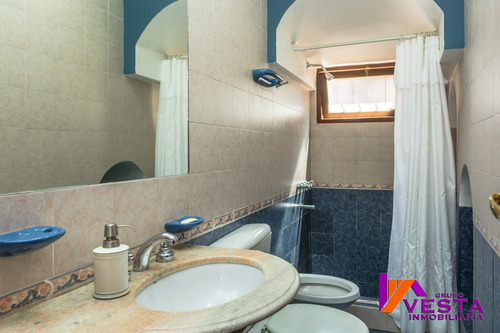 Grand Bourg-casa-venta