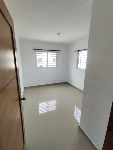 Vendo Apartamento En El Residencial Manantial De Colinas Próximo Al Olé, Av. Jacobo Majluta, Santo Domingo Norte, República Dominicana