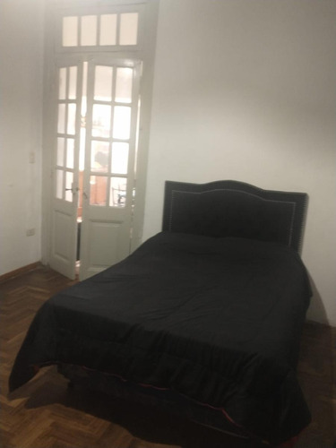 Casa En Venta - 2 Dormitorios 1 Baño - Cochera - 80mts2 - Luján