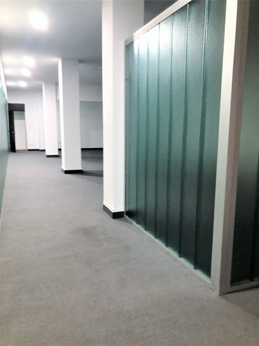 Imagen 16 de 26 de Venta Local 740 M2 Monserrat Excelente Estado!!