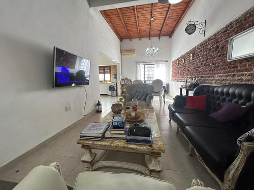 Ph En Venta En Berisso, G.b.a. Zona Sur, Argentina