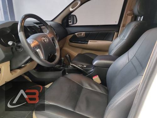 Imagen 8 de 13 de Toyota Fortuner Trd Sportivo Blindado