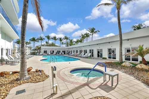 Departamento En Venta En Bal Harbour, Miami, Florida
