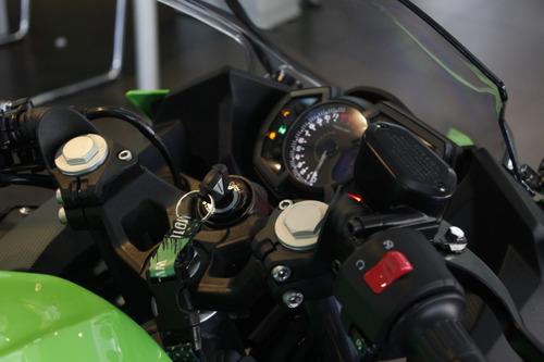 Imagen 11 de 25 de Kawasaki Ninja 400 Krt Edition- En 12 Pagos Iguales En Pesos