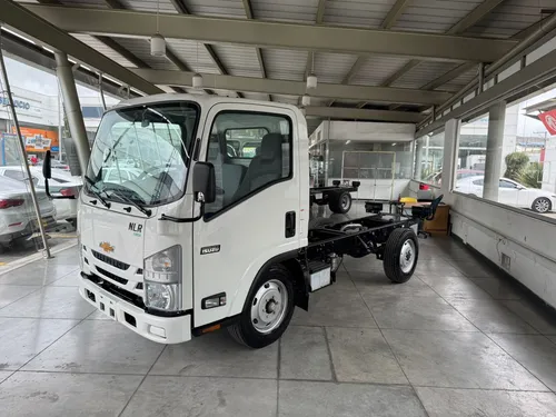 Chasis Nlr E6 2026 Lista Para Carrozar Entrega Inmediata