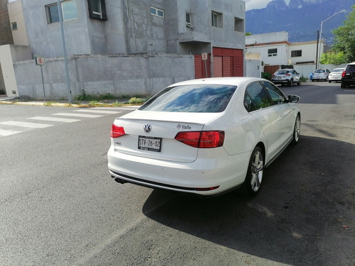 Imagen 7 de 10 de Volkswagen Jetta 2.0 Gli Dsg At 2016
