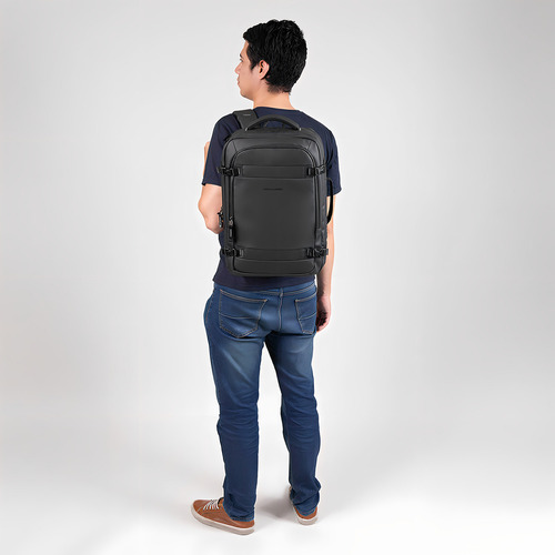 Mochila Grande Chenson Pro Rambo Color Negro Porta Laptop Diseño De La Tela Lisa