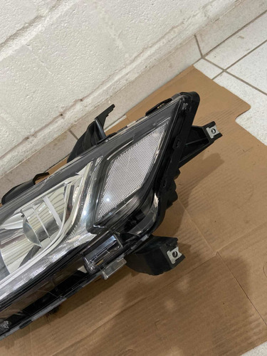 Farol Esquerdo Outlander 2016 17 18 19 20 Original Com Led (Usado)