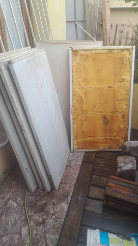 Poliuretano Placa Aislante Revestimiento De Chapa 68x116cm (Usado)