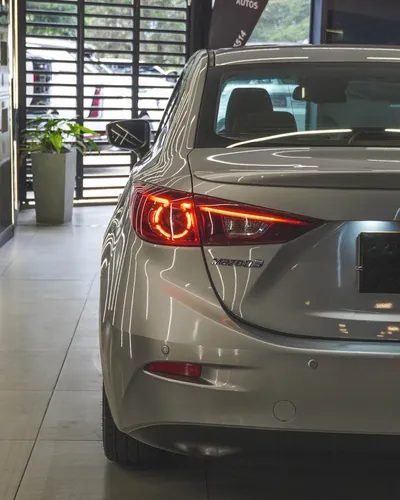 Mazda 3 GRAND TOURING LX