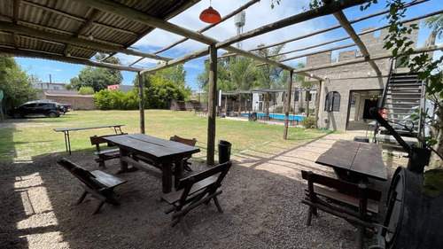 Quinta Salon De Fiestas - Venta Castillo