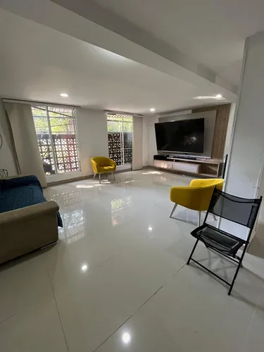 Casa En Venta En La Unidad Arrayanes De La Flora Cali Norte