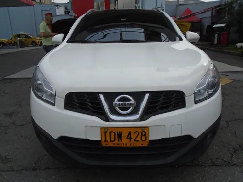 Nissan Qashqai 2.0l 4wd +2 4x2
