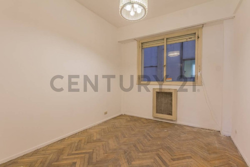 Imagen 27 de 30 de Venta Departamento 4 Ambientes Grandes Balcón Balvanera