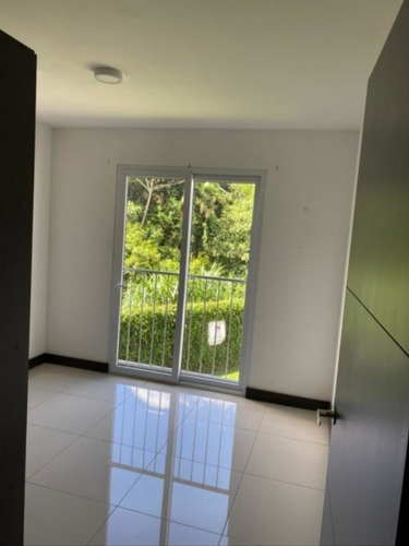 Imagen 4 de 14 de Moderno Con Finos Acabados Apto En Zapote