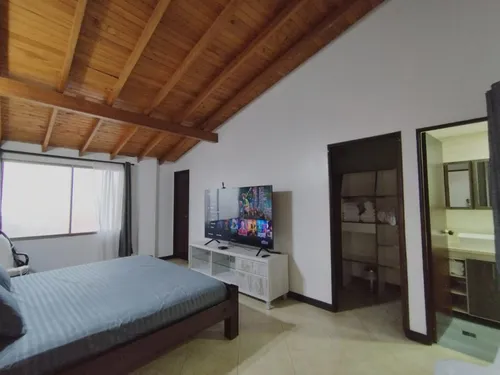 Apartamento En Venta En Laureles. Cod V16201