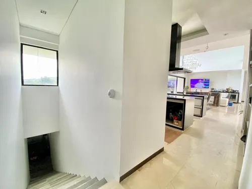 Casa En Venta En Las Palmas. Cod V11277