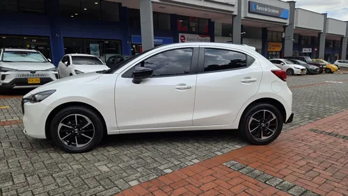 Mazda 2 Sport 2.0 Grand Touring Lx Carbon Edition At