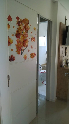 Imagem 5 de 13 de Linda Casa - 04 Dormitórios C/ Suíte E Piscina - Barreiros - 2387