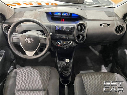 Imagem 7 de 8 de Toyota Etios Etios 1.3 X Standard 16v Flex 4p Manual