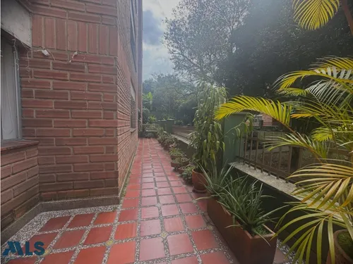 Apartamento Amplio En Excelente Ubicación(mls#253716)
