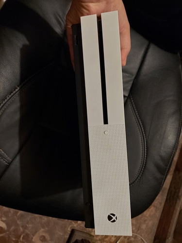 Vendo Xbox One S