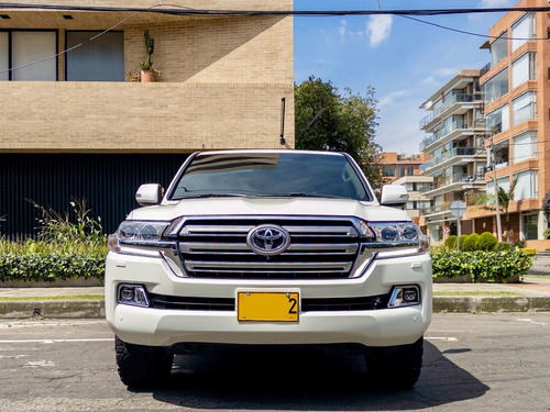 Toyota Land Cruiser 4.5 Imperial Fl Lc200 Diésel