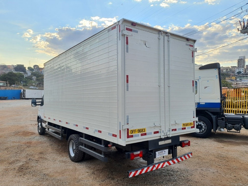 Imagem 6 de 14 de Iveco Daily 70c17