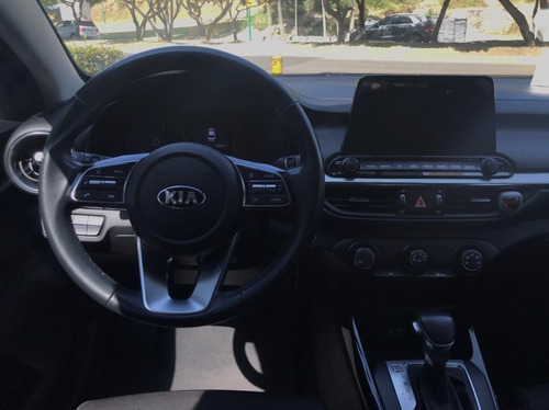 Imagen 10 de 13 de Kia Forte 2019 2.0 Ex 4 P At