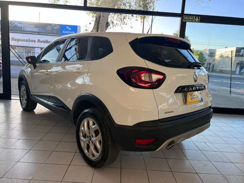 Imagen 8 de 14 de Renault Captur Zen