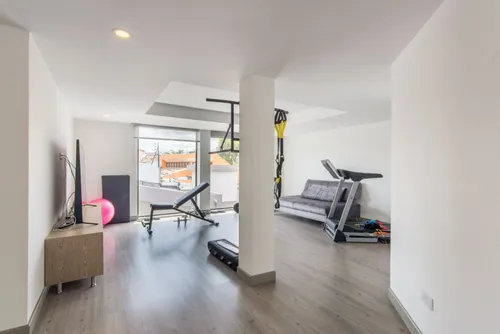 Casa En Venta En Calatrava. Cod V5907