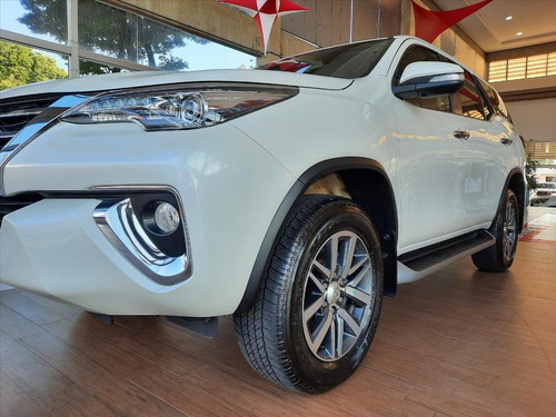 Imagem 13 de 14 de Hilux Sw4 2.8 Srx 4x4 7 Lugares 16v Turbo Intercooler Diese