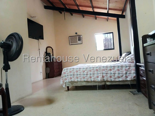 Dennymar, Vende Casa Con Fines Comerciales, Por Contar Con Locales Que Pueden Ser Ambientados De Acuerdo A La Necesidad Del Cliente Y Rentabilizar Tu Inversión, Ubicada En Av El Placer. B5ac855