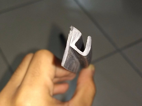 Friso Moldura Superior Para Brisa Gol Parati Saveiro G3 E G4
