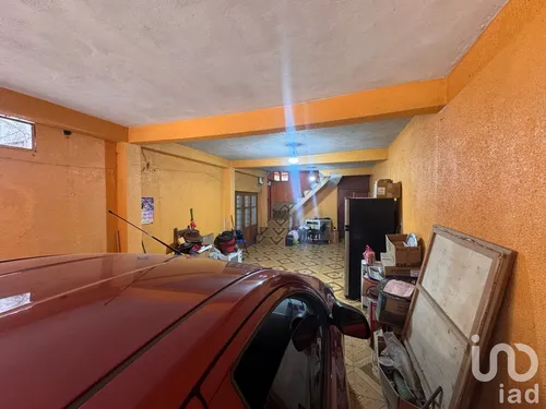 Venta Casa 5 Ambientes Metropolitana Tercera Sección