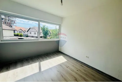 Hermoso Duplex De 4 Dormitorios 3 Ban, Estac Y Bod
