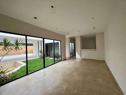 Casa En Venta En Mérida, Dzityá  Privada Monteverde Tipo Townhouse, Listo.
