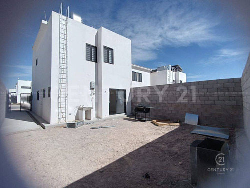 Casa En Renta En Fraccionamiento Vía Residencial Chihuahua, Chih.