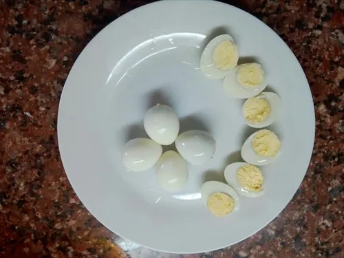 Huevos De Codorniz Cocidos