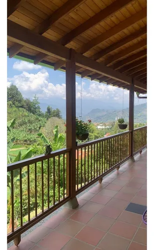 Vendo Casa Con Estilo Rquitectónica En Jardín Antioquia En Unidad