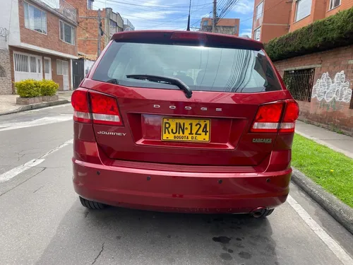 Dodge Journey SE AT 2.4CC AA 4X2